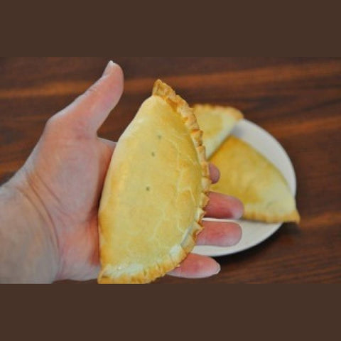 Chickcurry Empanada - Latino Bake Shop