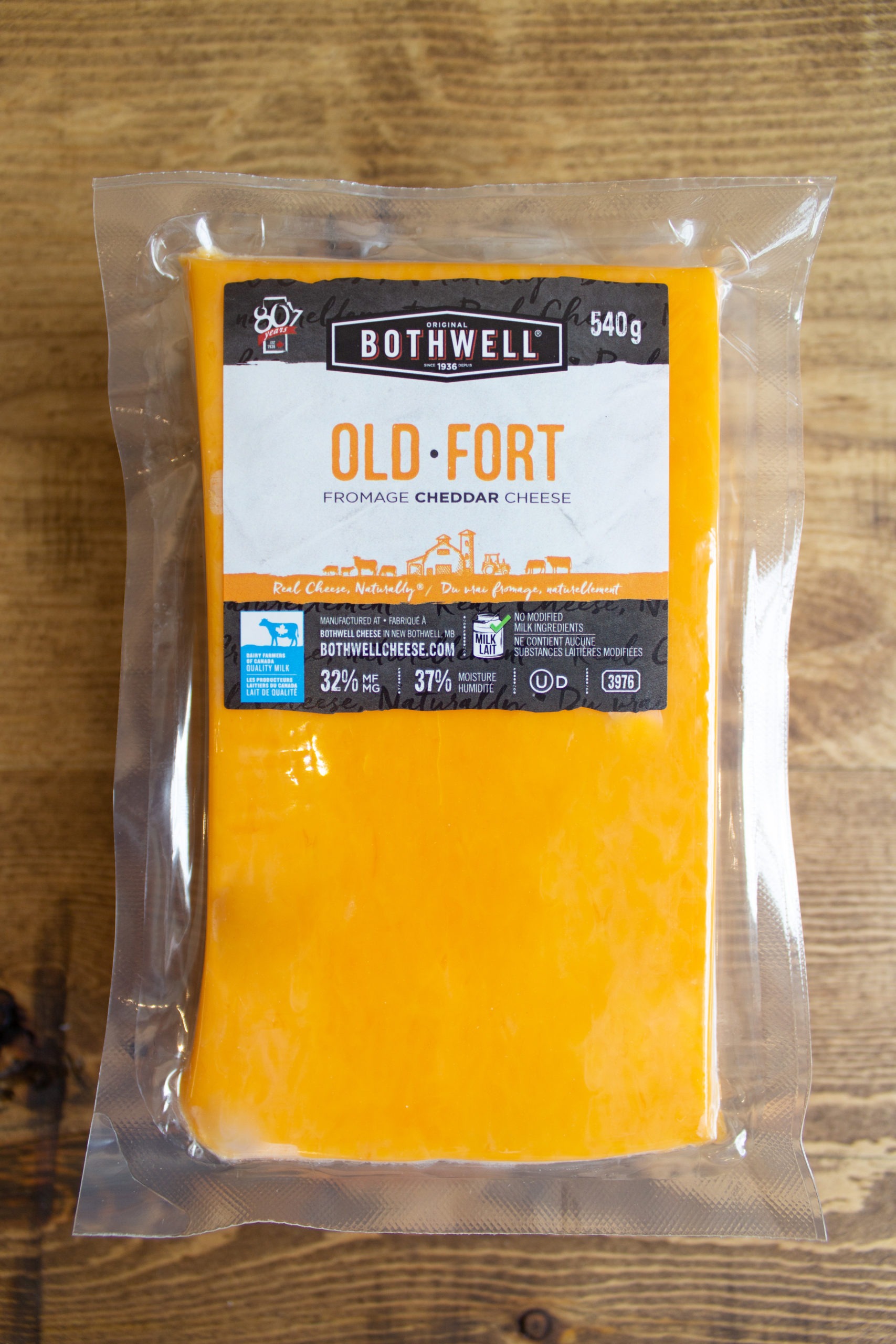Bothwell Old Cheddar Cheese (540g) | Local & Fresh | Regina, SK